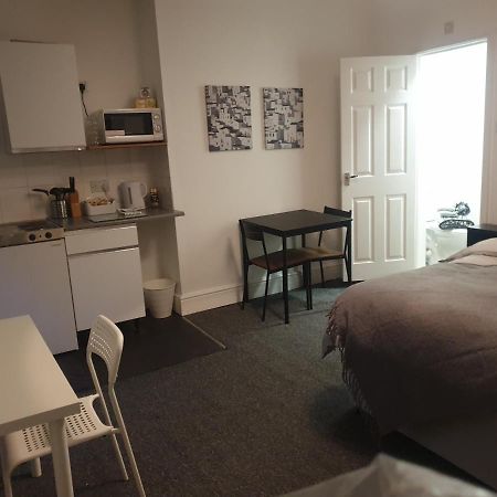 Coventry Studio Apartment エクステリア 写真